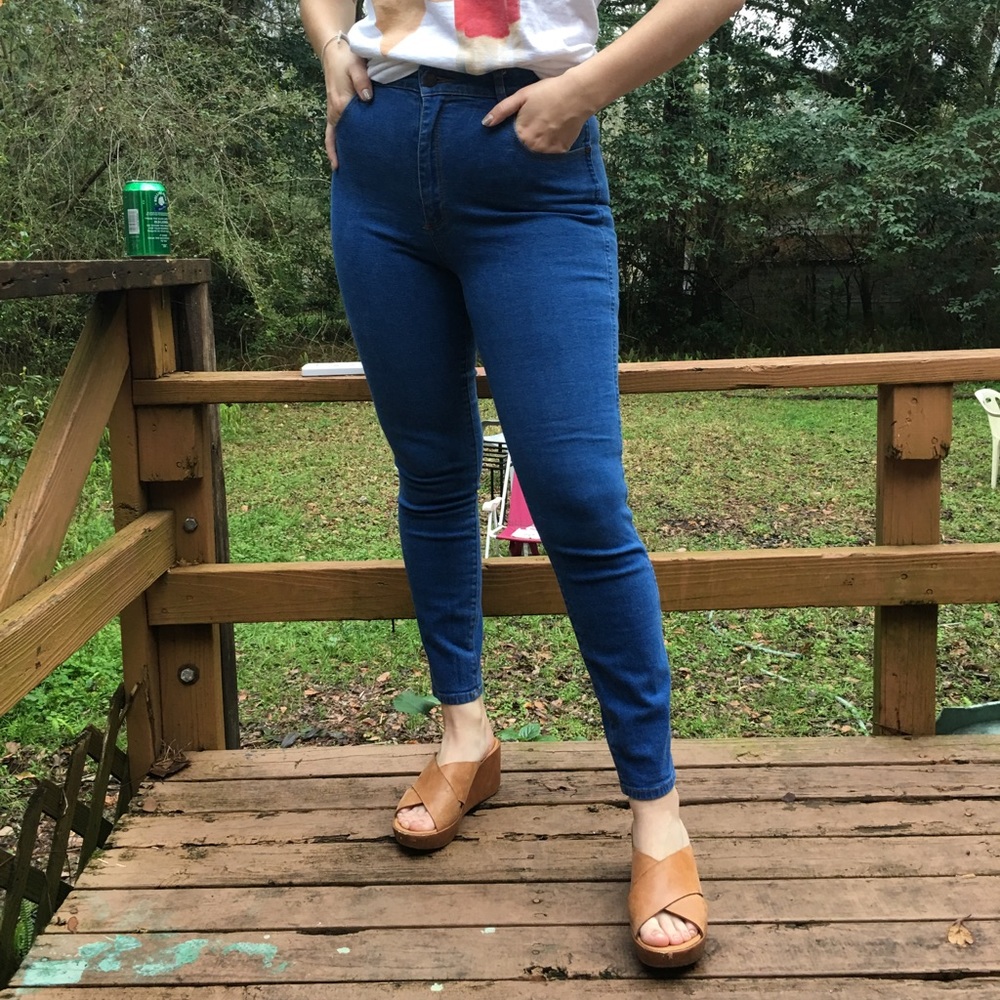 High waisted blue skinnies!